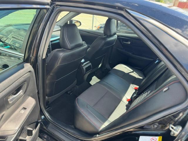 Toyota Camry SE 2016