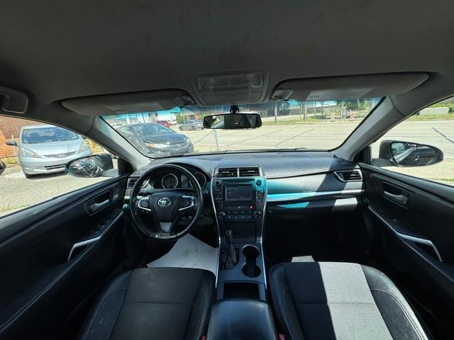 Toyota Camry SE 2016