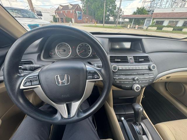 Honda Accord LX-S Coupe AT 2012
