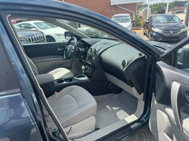 Nissan Rogue S AWD 2013