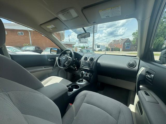Nissan Rogue S AWD 2013
