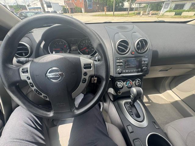 Nissan Rogue S AWD 2013