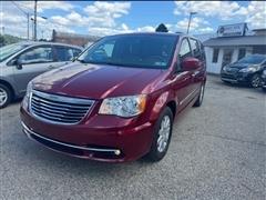 2015 Chrysler Town & Country 