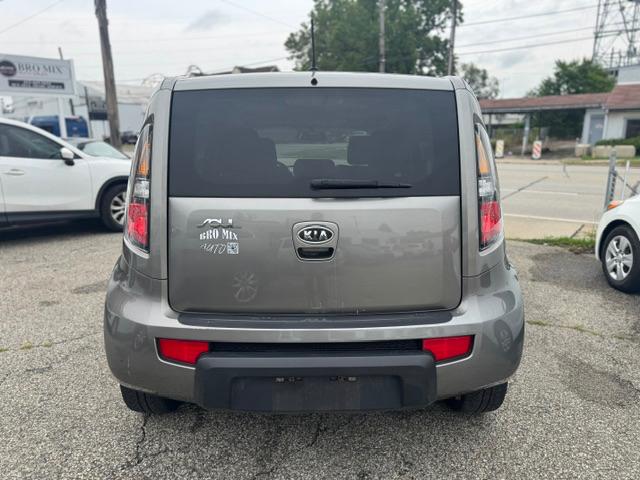 Kia Soul + 2011