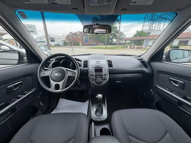 Kia Soul + 2011