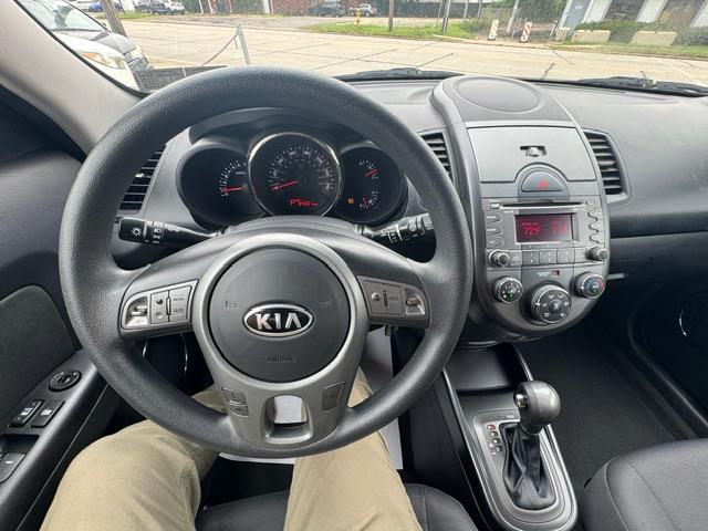 Kia Soul + 2011