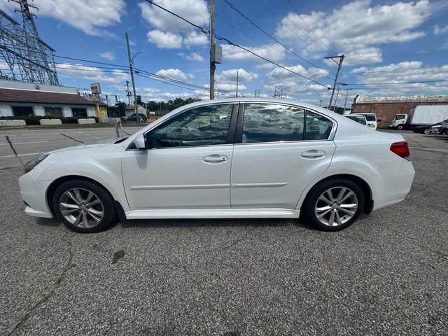 Subaru Legacy 2.5i Premium 2014