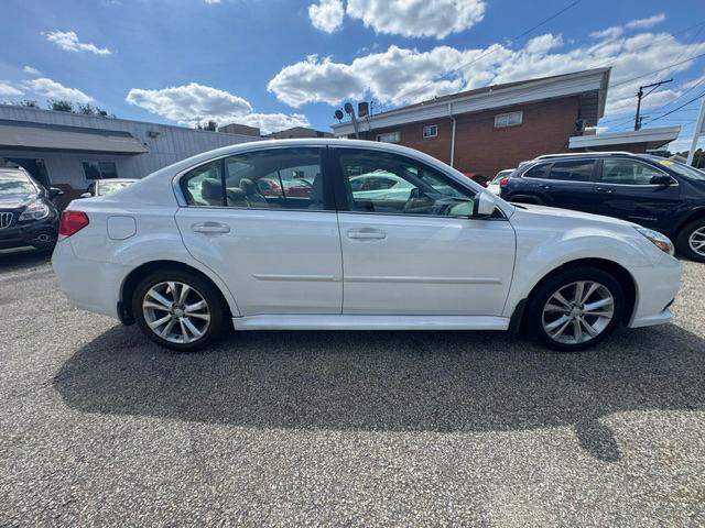Subaru Legacy 2.5i Premium 2014