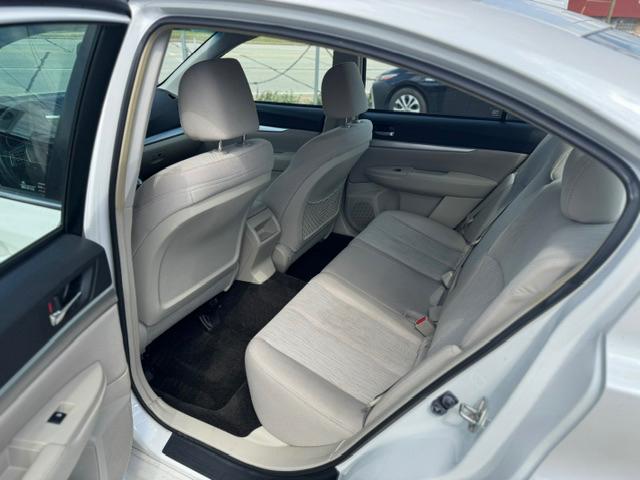 Subaru Legacy 2.5i Premium 2014