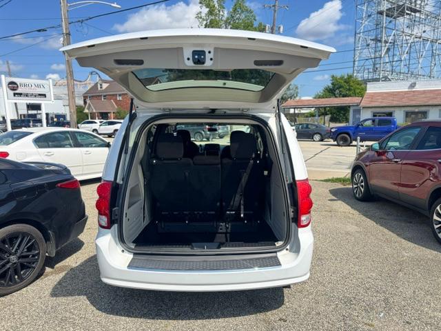 Dodge Grand Caravan SE 2014