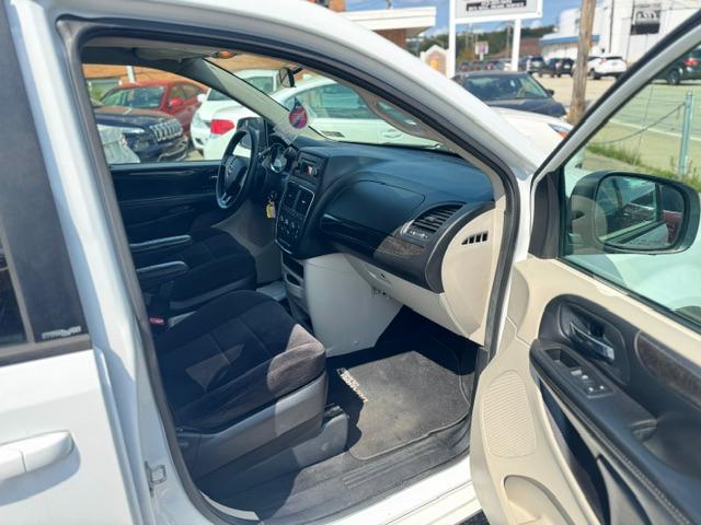 Dodge Grand Caravan SE 2014