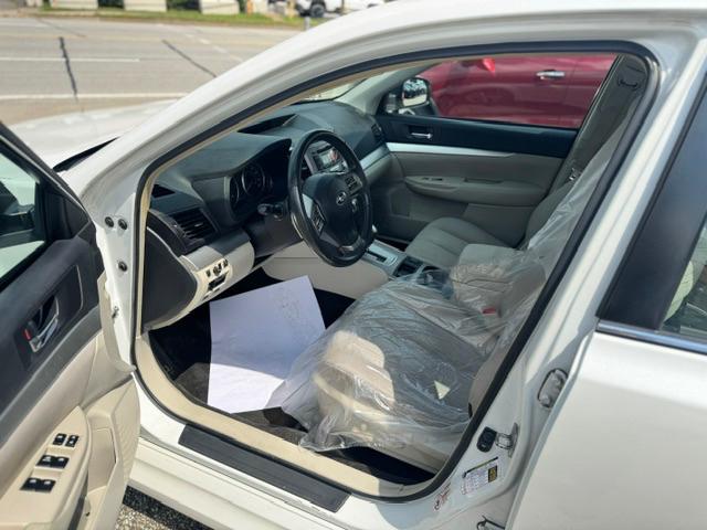 Subaru Legacy 2.5i Premium 2013