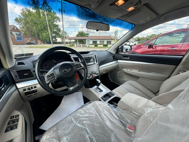 Subaru Legacy 2.5i Premium 2013