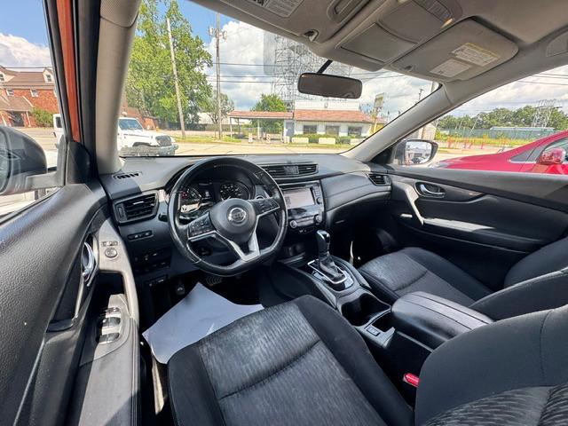 Nissan Rogue AWD SV 2017