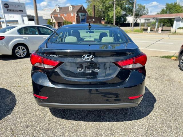 Hyundai Elantra SE 2014