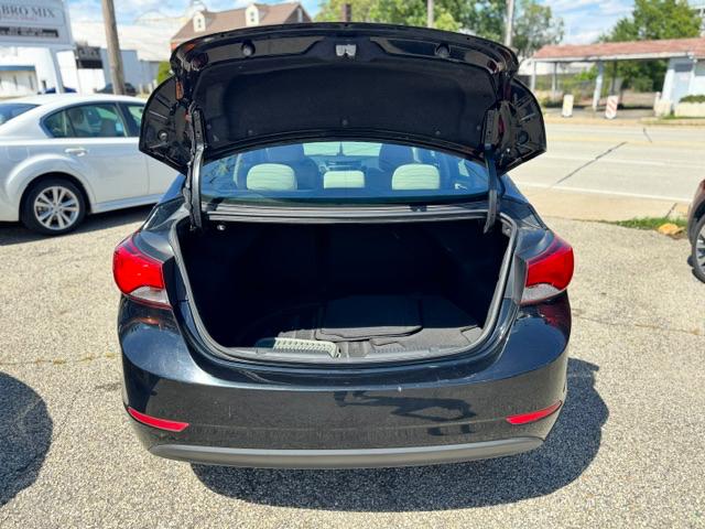 Hyundai Elantra SE 2014