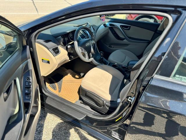 Hyundai Elantra SE 2014
