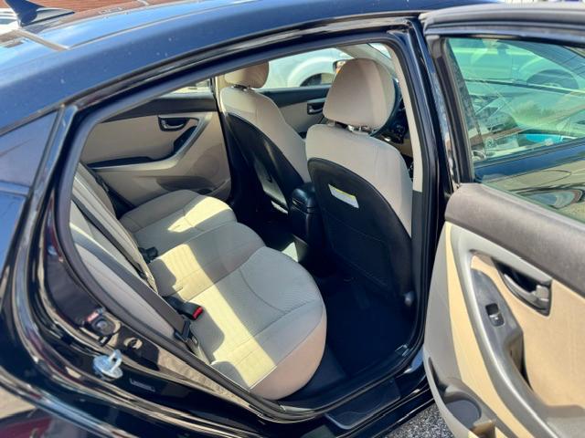 Hyundai Elantra SE 2014