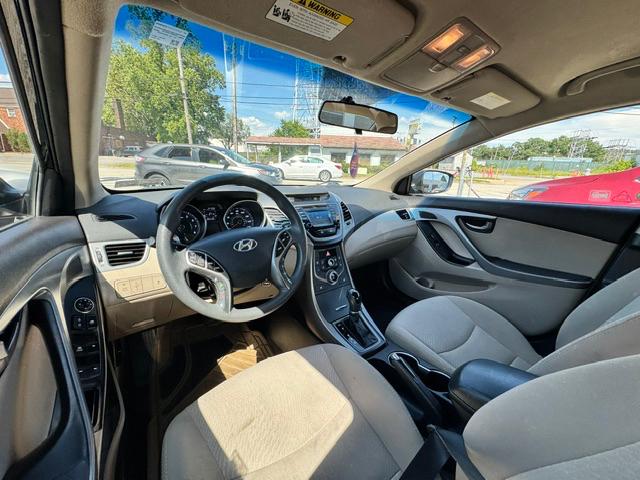 Hyundai Elantra SE 2014