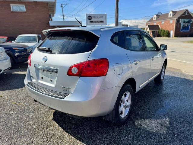 Nissan Rogue S AWD 2012