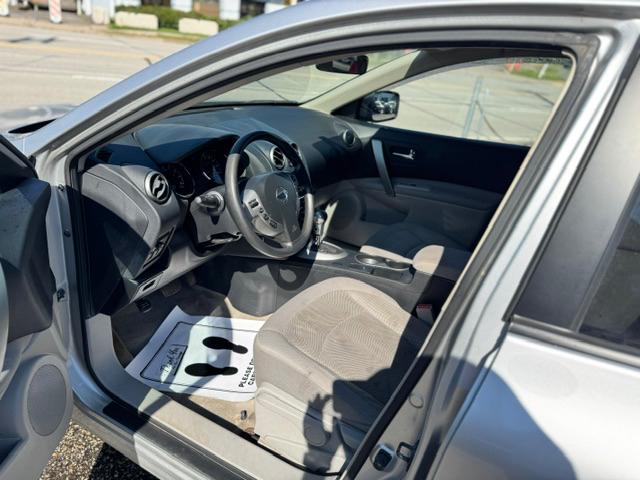 Nissan Rogue S AWD 2012