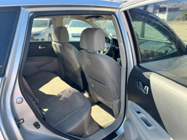 Nissan Rogue S AWD 2012
