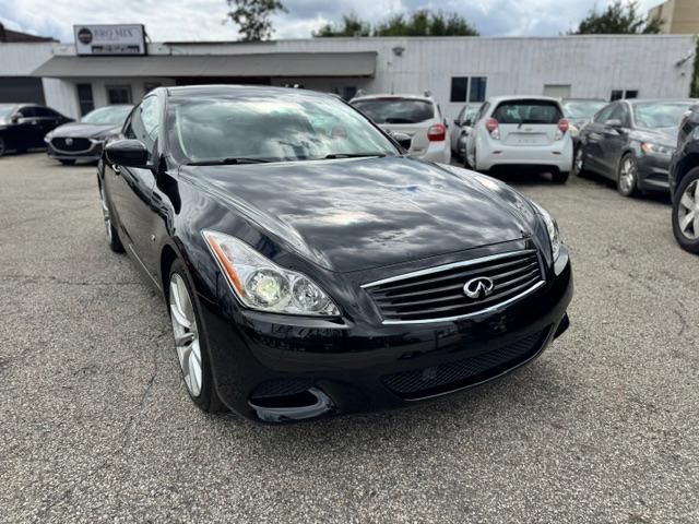 Infiniti G37S  2010