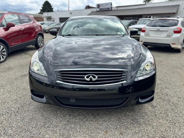 Infiniti G37S  2010
