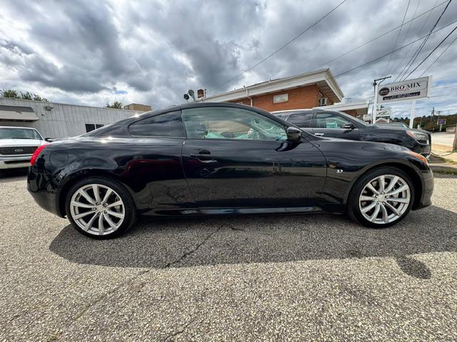 Infiniti G37S  2010