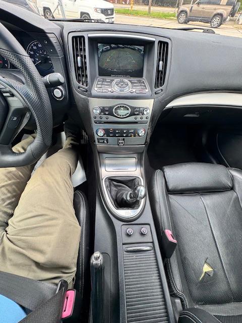 Infiniti G37S  2010