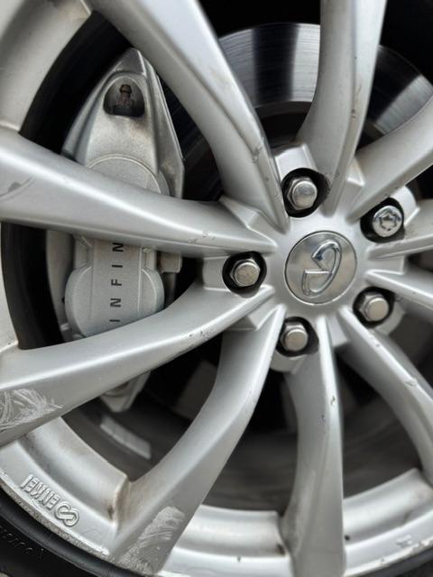 Infiniti G37S  2010