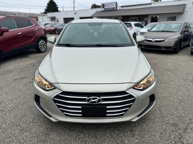 Hyundai Elantra SE 6AT 2017