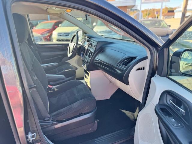 Dodge Grand Caravan SE 2016