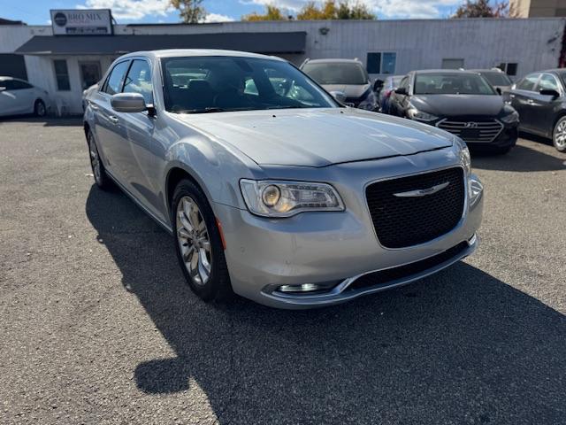 Chrysler 300 Touring AWD 2020