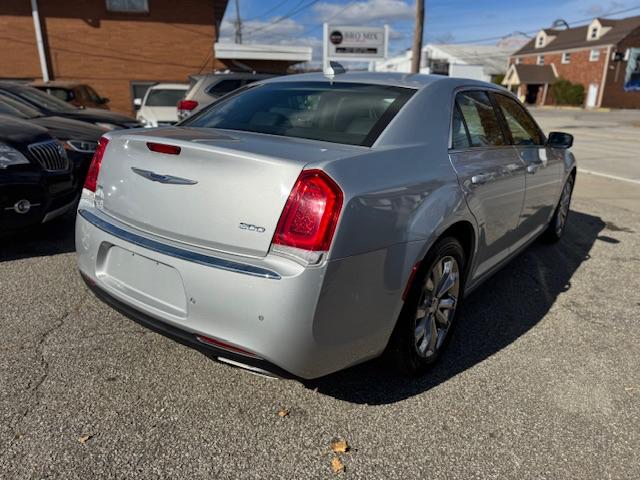 Chrysler 300 Touring AWD 2020