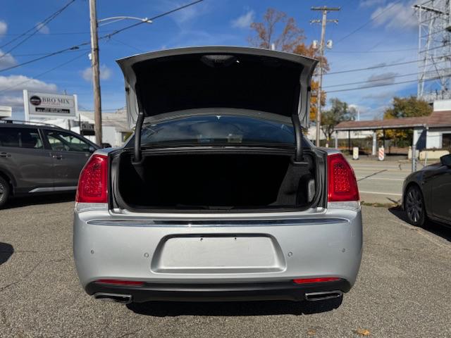 Chrysler 300 Touring AWD 2020