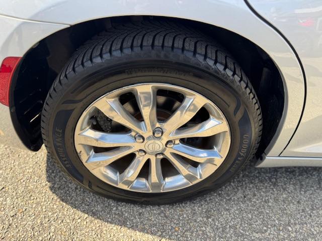 Chrysler 300 Touring AWD 2020