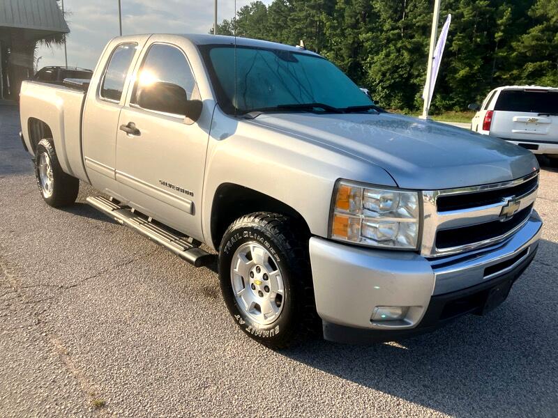 Chevrolet Silverado 1500 2LT Double Cab 2WD 2011 Chevrolet Silverado 1500 2LT Double Cab 2WD 2011