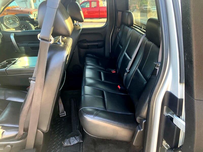 Chevrolet Silverado 1500 2LT Double Cab 2WD 2011 Chevrolet Silverado 1500 2LT Double Cab 2WD 2011