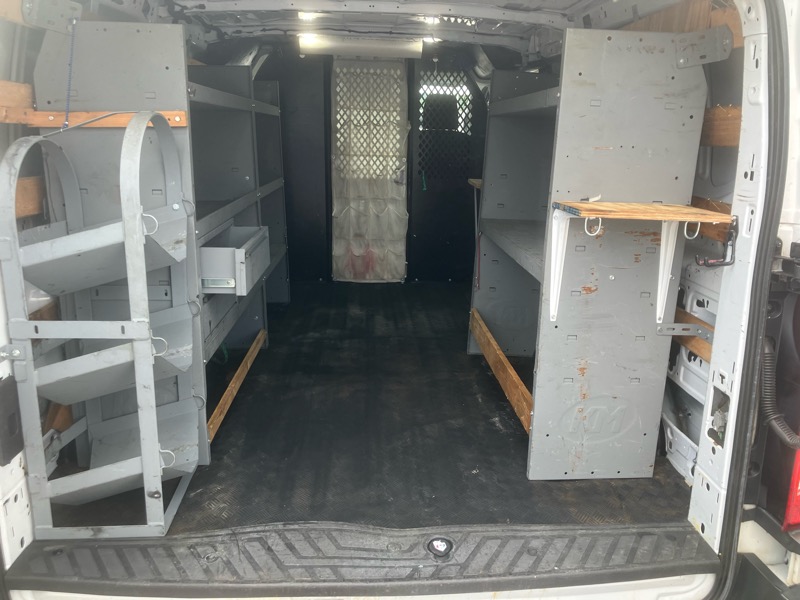 Ford Transit 250 Van Low Roof 60/40 Pass.130-in. WB 2018 Ford Transit 250 Van Low Roof 60/40 Pass.130-in. WB 2018