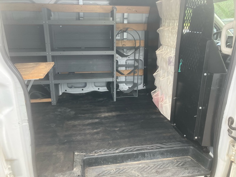 Ford Transit 250 Van Low Roof 60/40 Pass.130-in. WB 2018 Ford Transit 250 Van Low Roof 60/40 Pass.130-in. WB 2018
