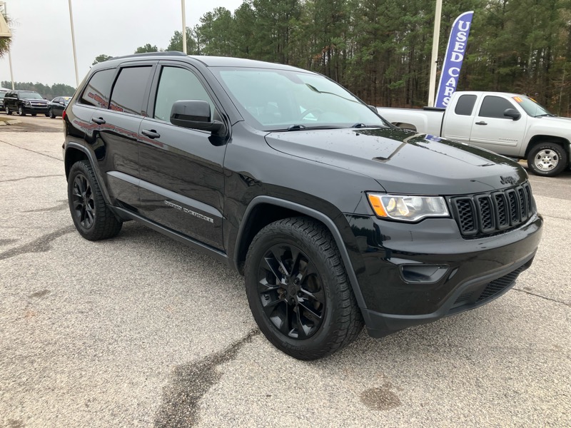 2018 Jeep Grand Cherokee 4dr Laredo 4WD