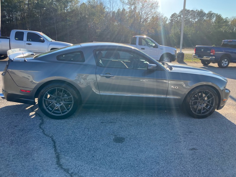 Ford Mustang GT Coupe 2011