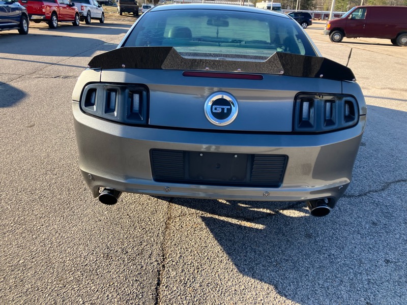 Ford Mustang GT Coupe 2011
