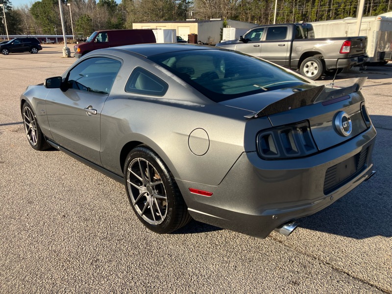 Ford Mustang GT Coupe 2011
