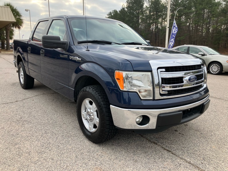 2014 Ford F-150 XLT's photo