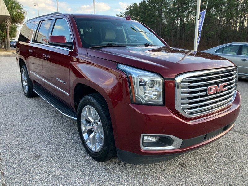 2018 GMC Yukon XL SLE's photo