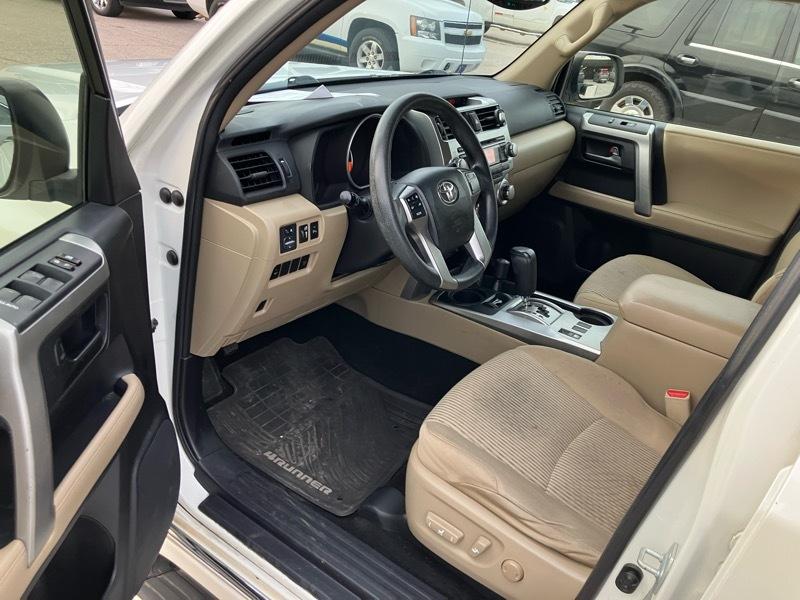 Toyota 4Runner SR5 4WD 2012