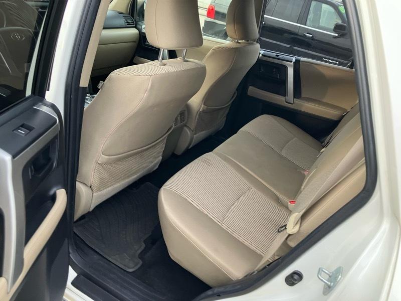 Toyota 4Runner SR5 4WD 2012