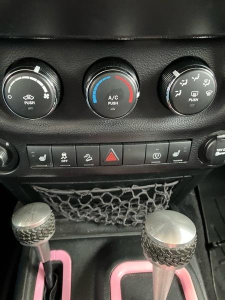 Jeep Wrangler Unlimited Sahara 4WD 2017